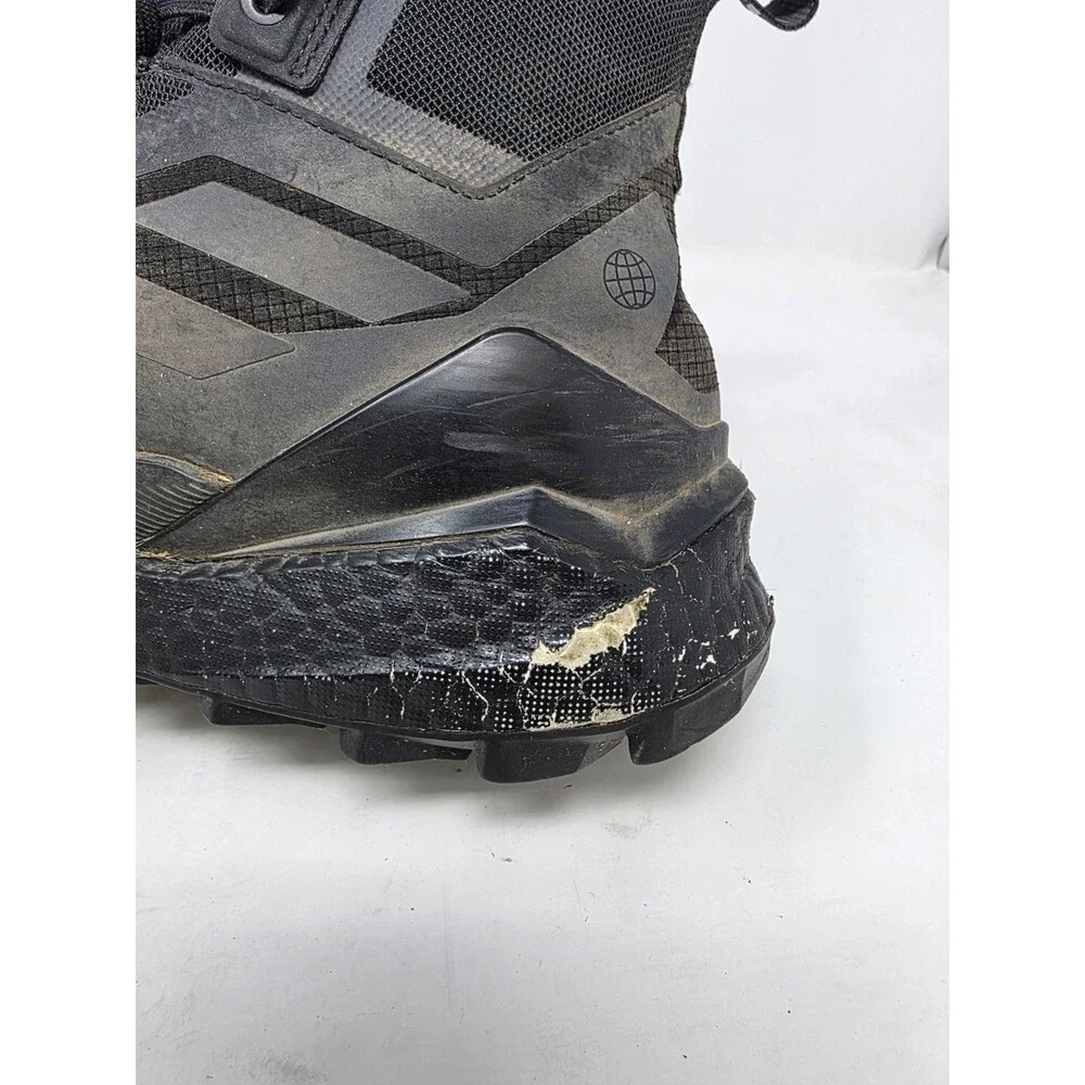 Adidas Terrex Free Hiker 2.0 Goretex Mens 10 Black Hiking Shoes Boost Flaws